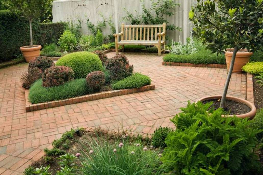 طراحی فضای سبز باغچه حیاط